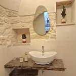 Brunaldi Trulli Pool Villa *