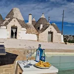 Villa Brunaldi Trulli Pool *