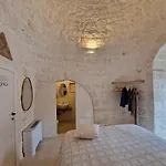 Brunaldi Trulli Pool Villa Martina Franca