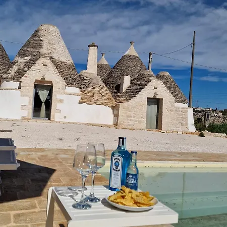 Villa Brunaldi Trulli Pool *