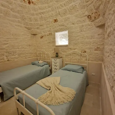 Brunaldi Trulli Pool Villa