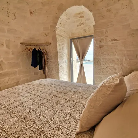 Brunaldi Trulli Pool Villa