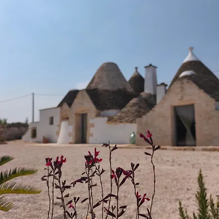 Brunaldi Trulli Pool
