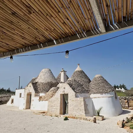 Brunaldi Trulli Pool Villa *