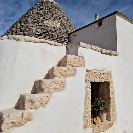 Brunaldi Trulli Pool Villa Martina Franca